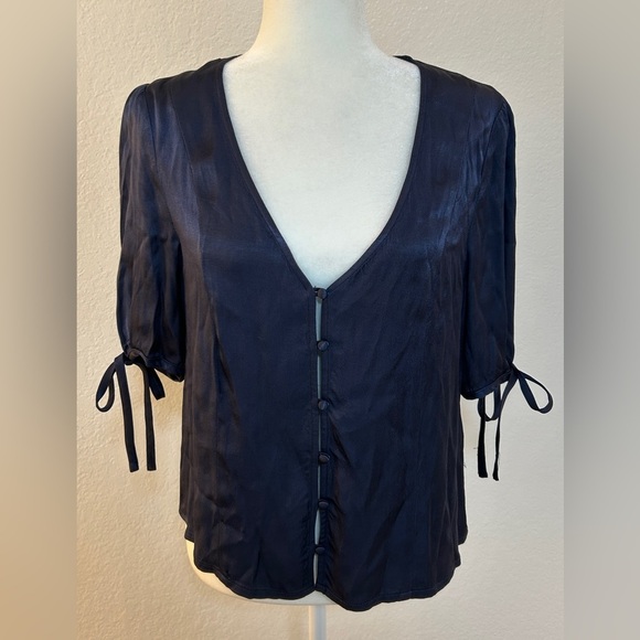 Auguste the Label Blue Silky Button Down Blouse Size 4 - Picture 1 of 7